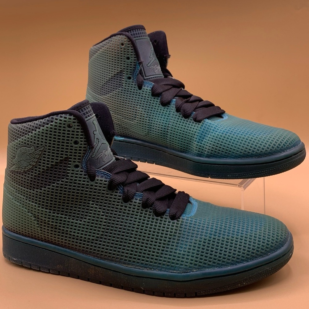 Jordan Men’s High-Top Mesh Sneaker in Teal/Black